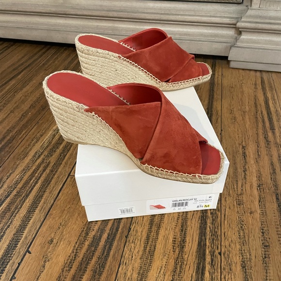 NIB VINCE WEDGES - Picture 2 of 6